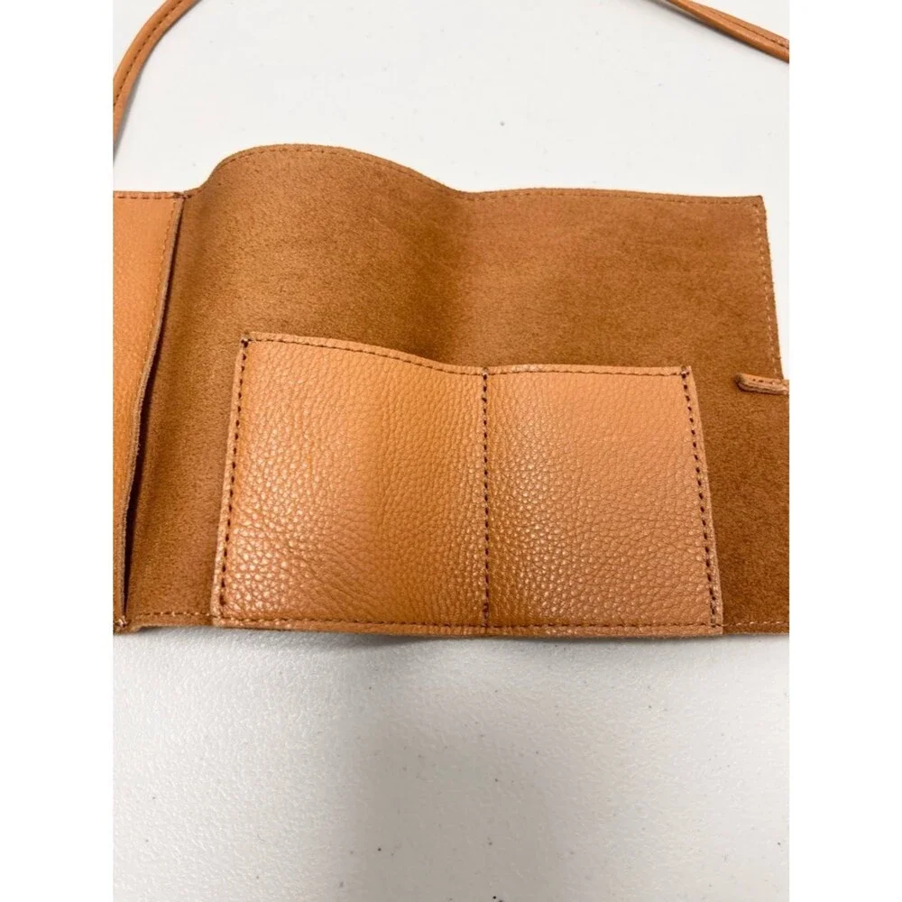 Mark & Graham Leather Charger Roll Up Camel Carry Case Unisex Monogrammed “LB”